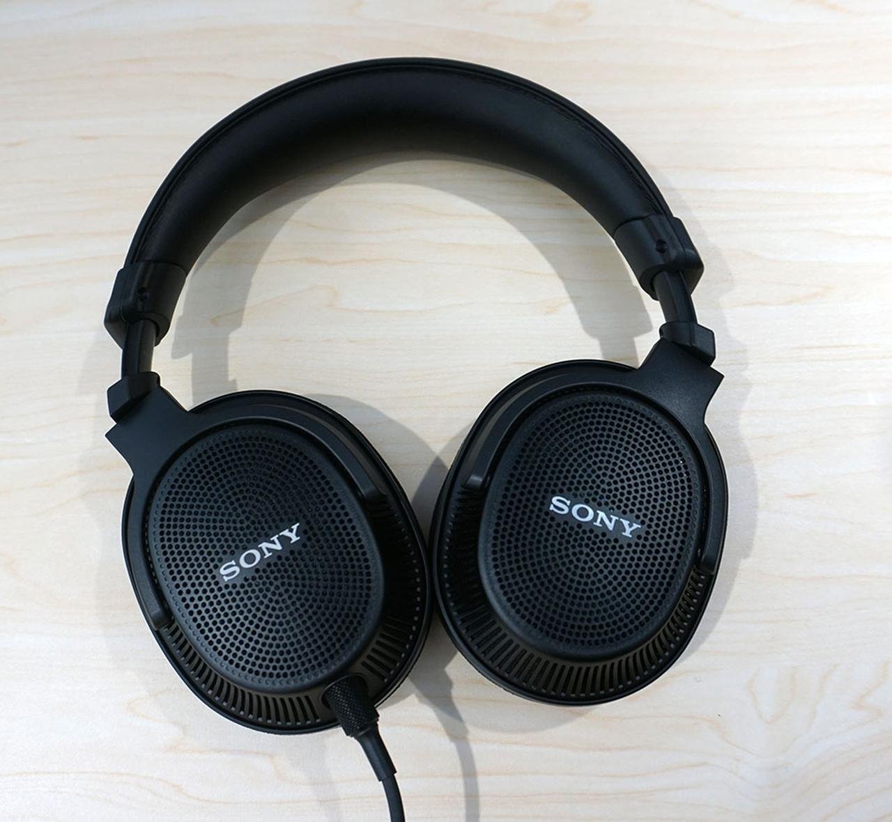 ソニー「MDR-MV1」と「360VME」は、ヘッドホンによるサラウンド再生の