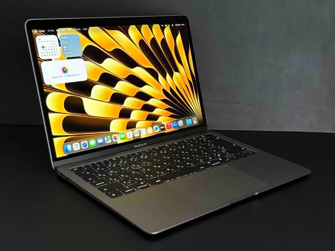 【美品】MacBook Air（M1,2020）13.3㌅ 512GB CTO Amazon.com: Apple MacBook Air 2020 13.3-inch (Intel Core i3, 8GB