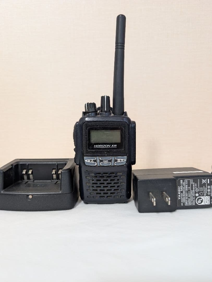 八重洲無線 デジタル簡易無線 5W 登録局 XR7100 SR710同等品 1台 八重洲無線 スタンダードホライゾン SR730 登録局 増波モデル 携帯型
