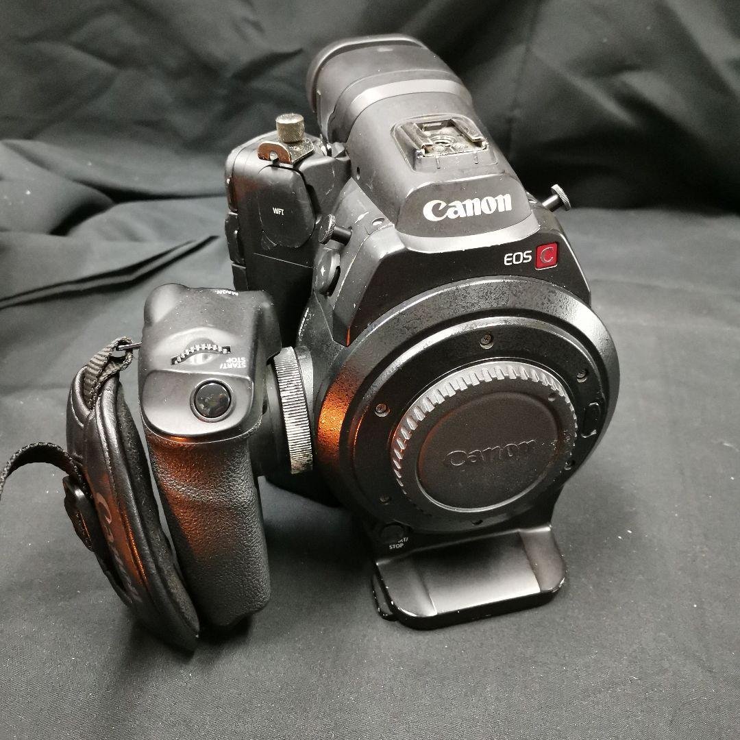 EOS C300 中古品　バッテリー付属しません Yahoo!オークション -「eos c300」の落札相場・落札価格