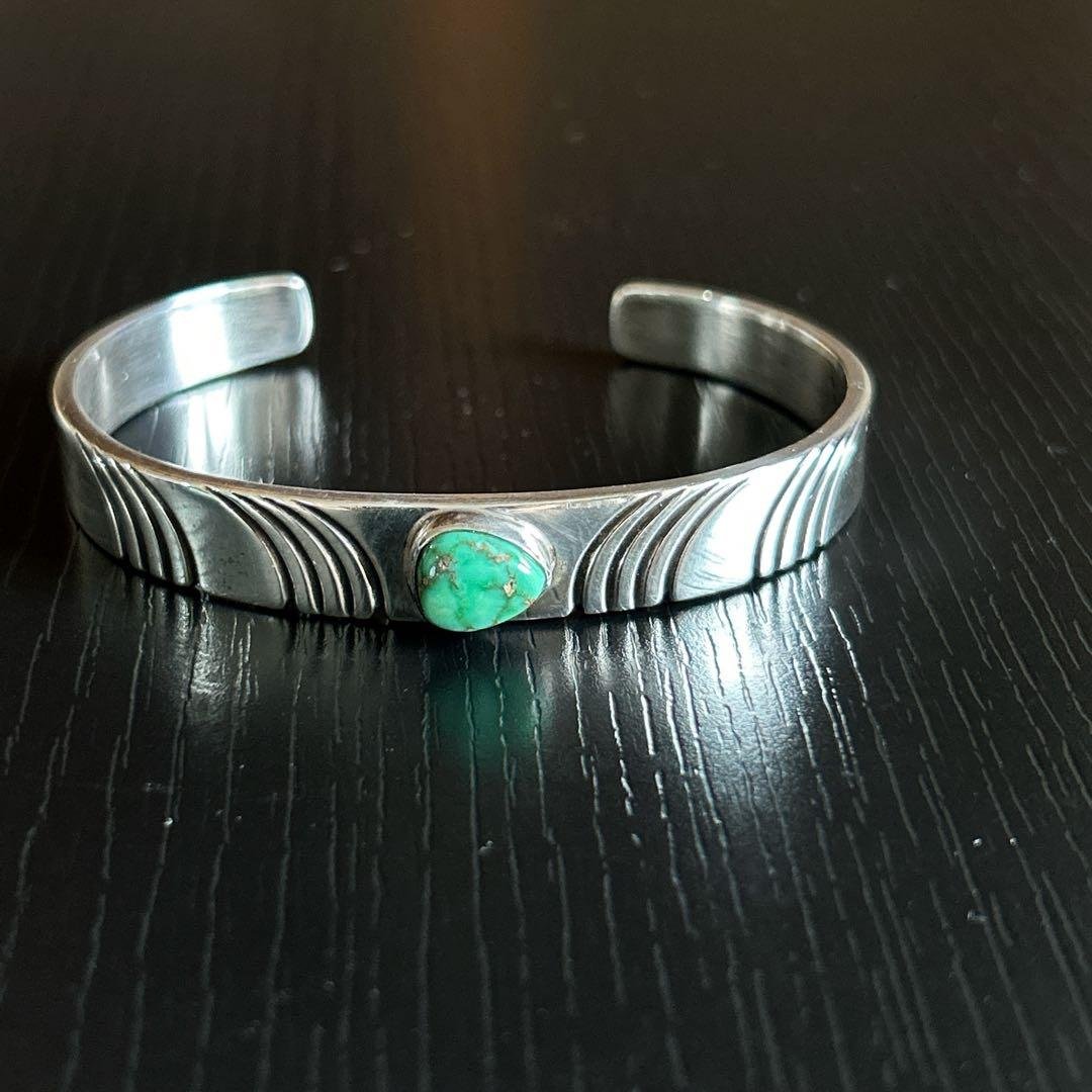 Steve Yellowhorse ターコイズバングル ナバホ族 ナバホ Steve・YellowHorse スティーヴ・イエローホース ロイストーン